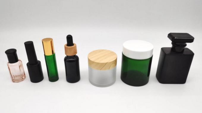 ODM Vacuum Plastic Cosmetic Containers 50 Gm 13