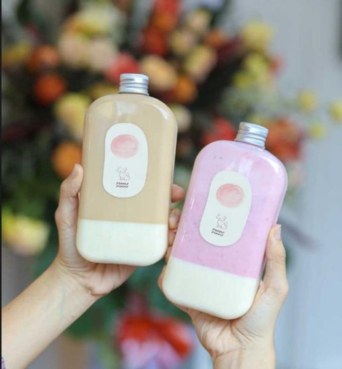 SGS ODM Plastic Beverage Bottles 12 Oz For Smoothie Milk Tea Drinking 4